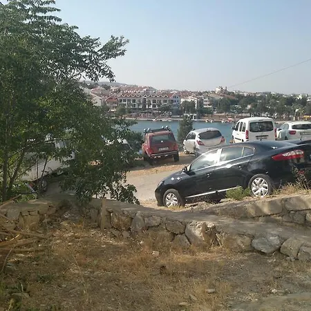 Apartment Ada Evleri 2 *